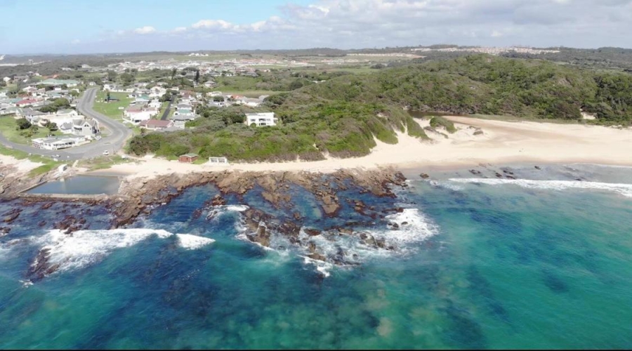  Bedroom Property for Sale in Kidds Beach Eastern Cape